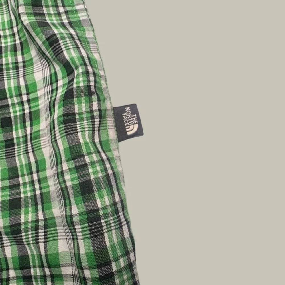 The North Face Mens Green Plaid Short Sleeve Button Up Shirt Large S12PX03